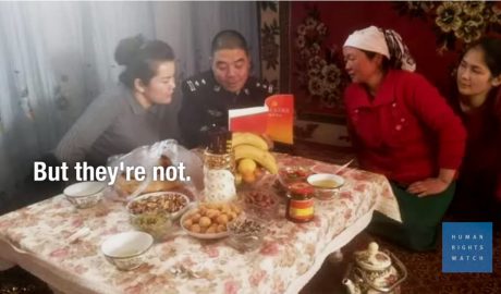 Xinjiang Officials Live with Residents to Investigate Belief