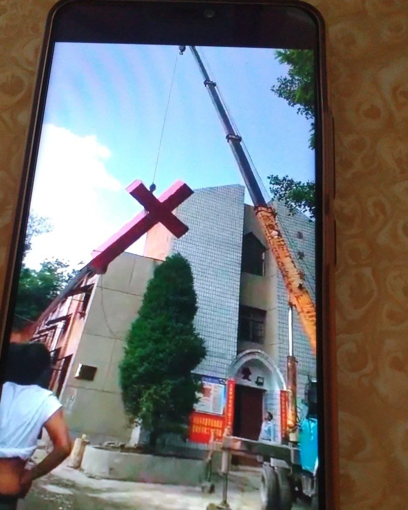 Church Crosses Taken Down All Over Gongyi, Henan Province