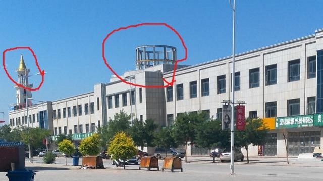 Islamic Symbols Removed From Buildings in Wuzhong, Ningxia