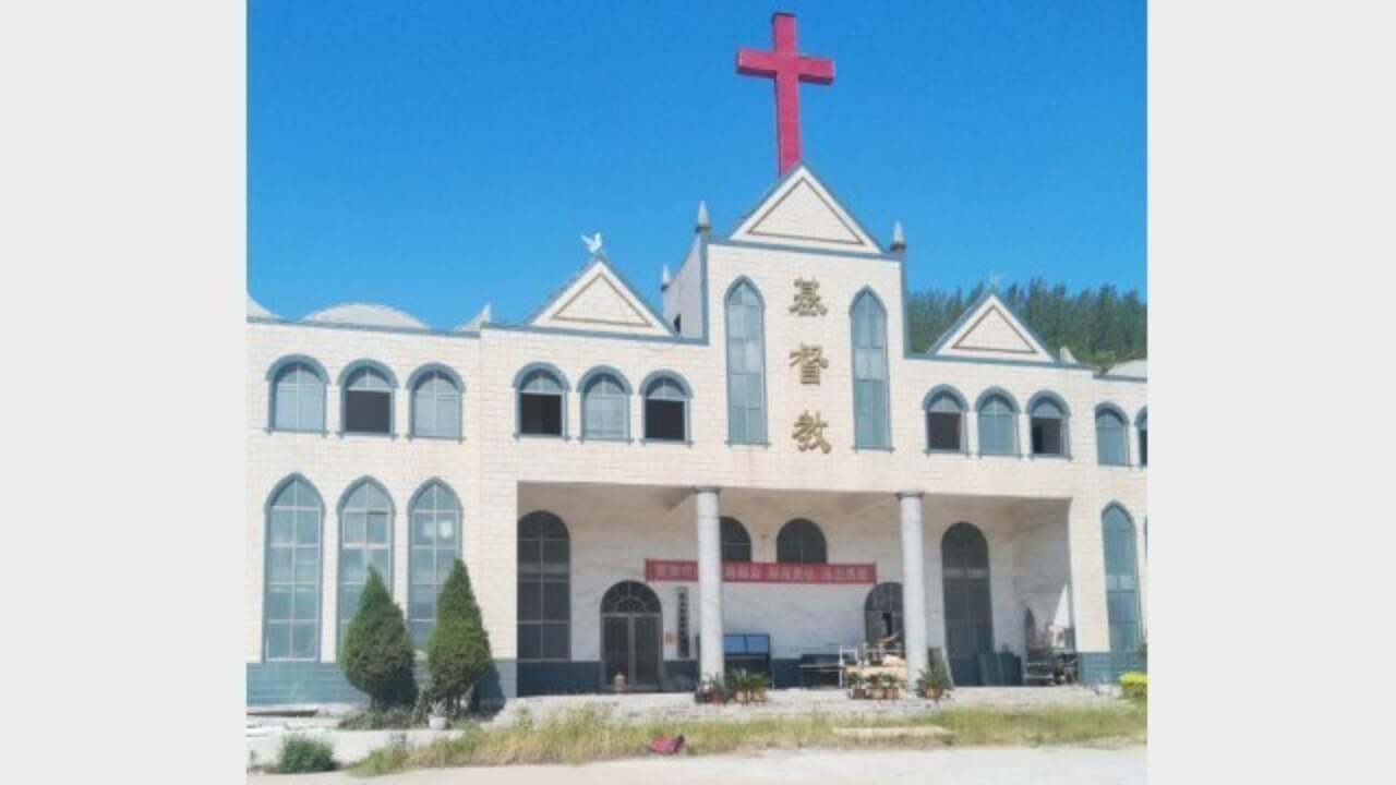 Authorities Demolish a Government-Controlled Church in Henan (Videos)