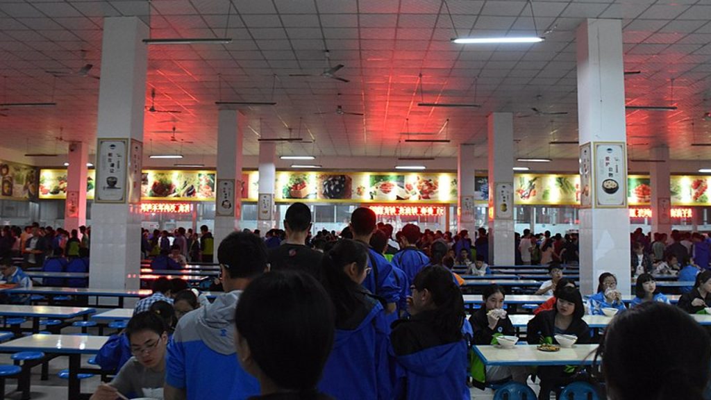 Xinjiang’s Kashgar University Students, Teachers Forced to Give up Muslim Dietary Restrictions