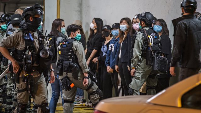 People in Hong Kong took to the streets, demanding to close the borders with the mainland to stop the spread of the coronavirus.