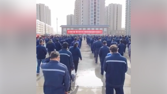 An image widely shared on social media that purportedly shows a group of detainees in the Xinjiang Uyghur Autonomous Region's (XUAR) Korla (Kuerle) city, March 2020.