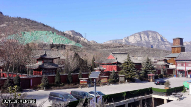 View of the Lingyan Temple