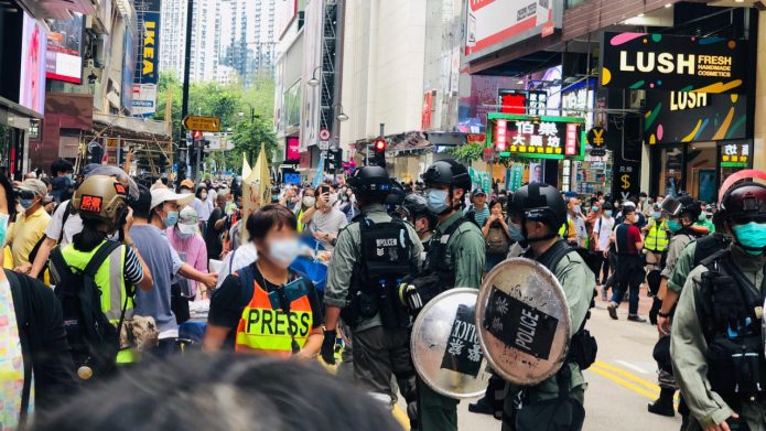 Blinken Presses China on Uighurs, Hong Kong in First Call